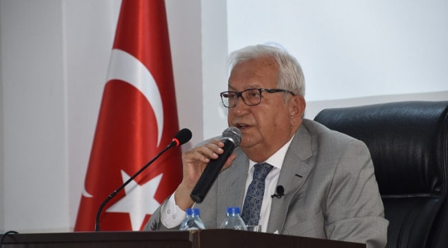 Posbıyık, belediyenin projeler ve hizmetlerini değerlendirdi