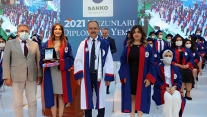 SANKO Üniversitesi Tıp Fakültesinde mezuniyet heyecanı