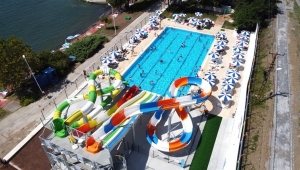 Barış Plajı’nda Açılan Aquapark Büyük İlgi Gördü