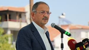 Güçlü bir ülke olarak dimdik ayaktayız