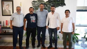 Güreşçilerden Kocaman'a ziyaret
