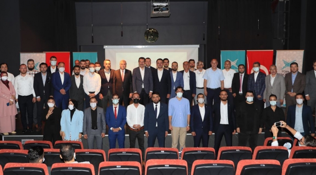 “İlim ve irfan sahibi gençler ülkemizin umududur”