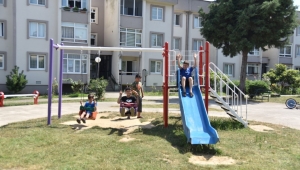 Kartepe'de parklar yenileniyor