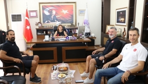 Milli Takım’dan Elif Köse’ye jest