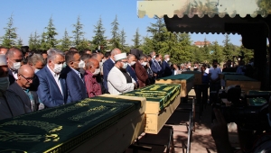 Numan Kurtulmuş, Konya'da silahlı saldırı sonucu hayatını kaybeden vatandaşlarımızın cenaze törenine katıldı