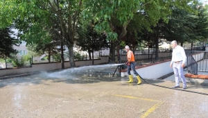 Safranbolu'da okul bahçeleri yıkanıyor