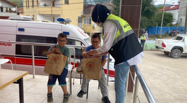 SAMSUN BÜYÜKŞEHİR'DEN SEL MAĞDURLARINA PSİKOLOJİK DESTEK