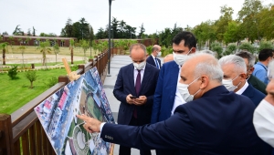 AK Parti Genel Başkan Vekili Yıldırım ve Bakan Kurum Millet Bahçesi'nde incelemelerde bulundu