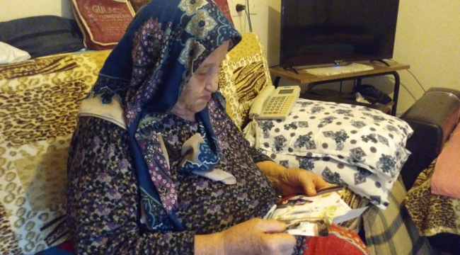 Alo Evlat, yaşayan çınarları yalnız bırakmıyor