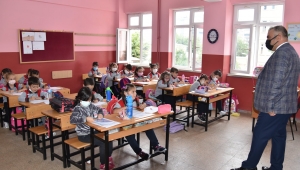 BAŞKAN ERENER OKUL ZİYARETLERİNE BAŞLADI