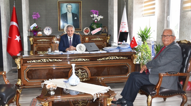 BAŞKAN POSBIYIK, KAYMAKAM YAPICI’YA ‘HAYIRLI OLSUN’ ZİYARETİNDE BULUNDU