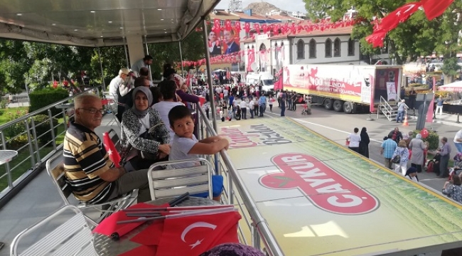 Çaykur tırı zaferin zirvesi Afyonkarahisar'da