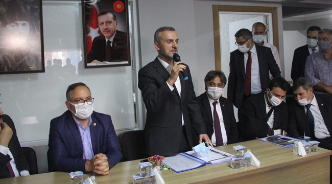 Erkan Kandemir, Sivas'ın Zara ilçesinde partililerle bir araya geldi