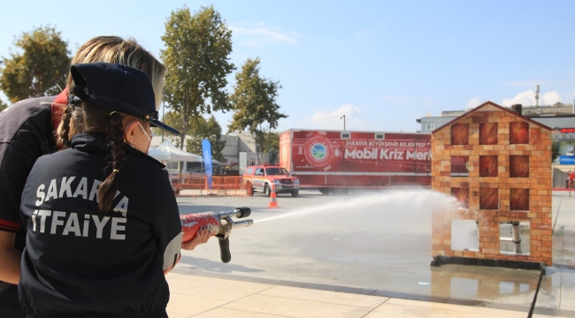 “Kahraman itfaiyecilerimizin haftası kutlu olsun”