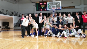 RİZE BELEDİYESİ'NİN KIZLARI FEDERASYON KUPASI'NDA ÇEYREK FİNALDE