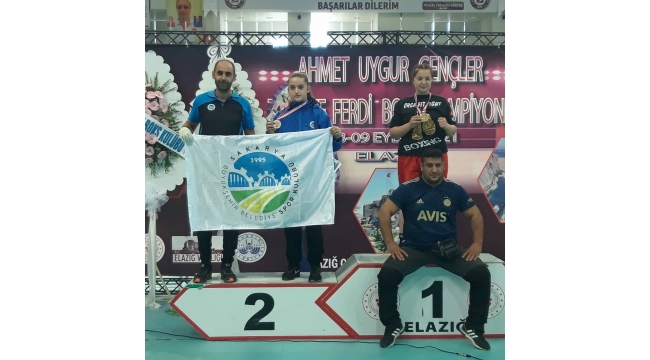 Sakarya Büyükşehirli sporcular Elazığ’da madalyaları topladı