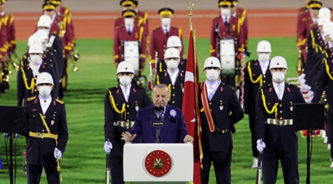 “Türkiye ekonomisi, ikinci çeyrekte reel olarak % 21,7 büyüyerek dünyada en hızlı büyüyen ikinci ekonomi oldu”