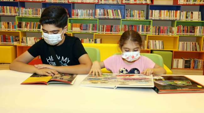 TÜRKİYE’NİN İLK AVM ÇOCUK KÜTÜPHANESİ YOĞUN İLGİ GÖRÜYOR