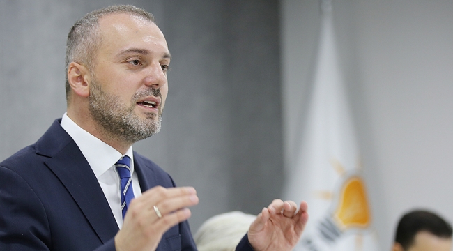 Biz insanı ailenin özü görürüz