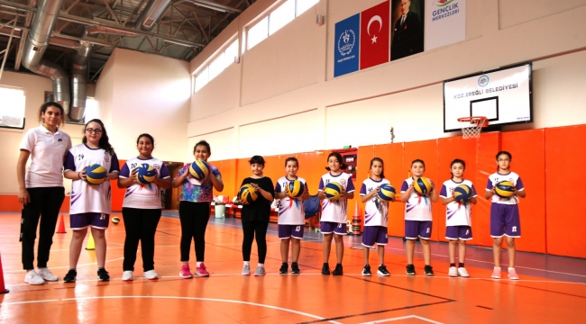 Voleybol kurslarına yoğun ilgi 