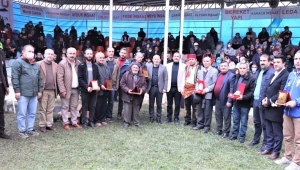 2020 YILI EN İYİ BAL YARIŞMASININ ÖDÜLLERİ DAĞITILDI