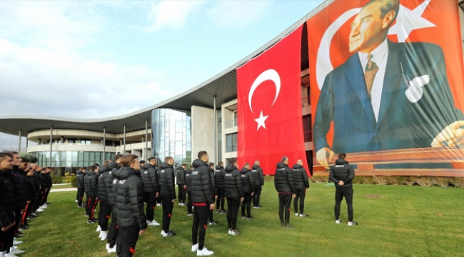 A Millî Takım,Ulu Önder Atatürk'ü andı