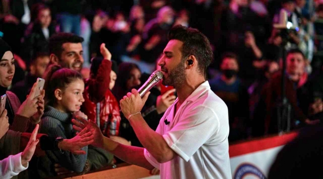 Ayçiçeği Vadisi’nde Emre Kaya ile muhteşem final