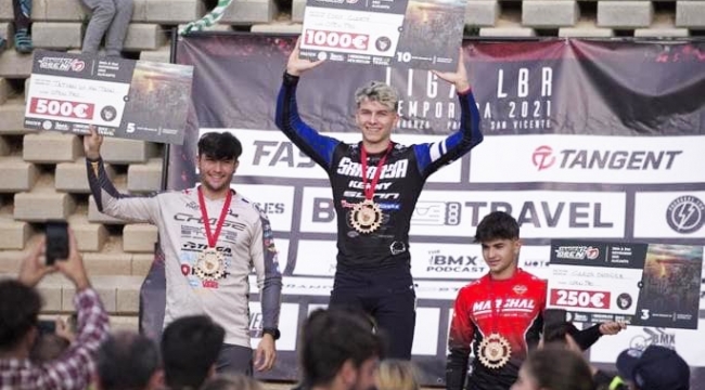 Büyükşehir'in sporcusu Eddie İspanya'da podyuma çıktı