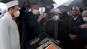 Cumhurbaşkanı Erdoğan, Eski Galatasaray Kulübü Başkanı Mustafa Cengiz’in cenaze törenine katıldı