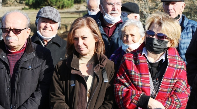 Elif Köse, Emekli Öğretmenlerle Fidan Dikti