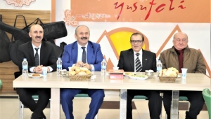 Eyüp Aytekin emekli öğretmenleri bu yılda unutmadı