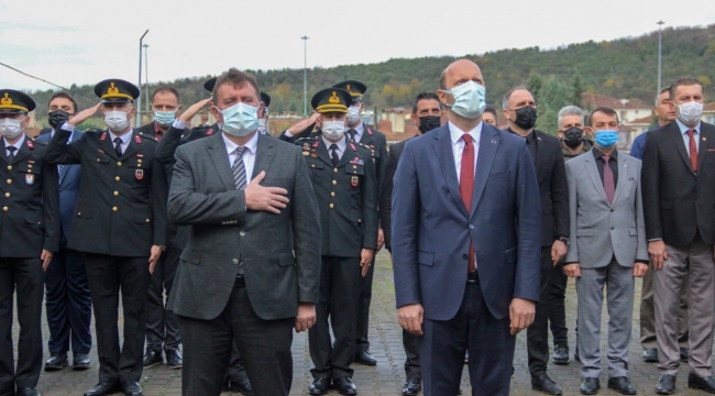 FERİZLİ'DE ATATÜRK SAYGIYLA YAD EDİLDİ