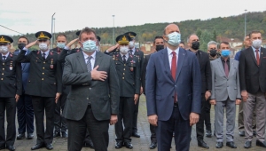 FERİZLİ'DE ATATÜRK SAYGIYLA YAD EDİLDİ