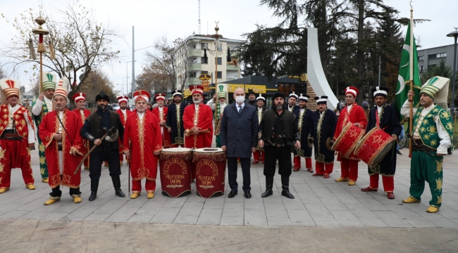 MEHTERAN GÖSTERİSİNE TAM NOT