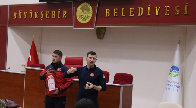 Sakarya Büyükşehir Belediyesi personellerine acil durum eğitimi verildi
