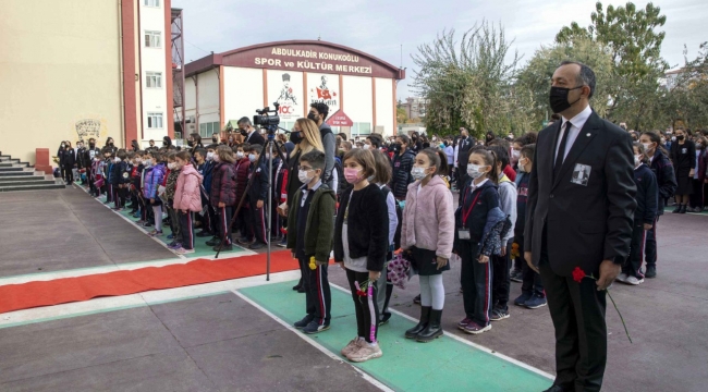 SANKO OKULLARI BÜYÜK ÖNDER’İ SAYGI, SEVGİ VE ÖZLEMLE ANDI