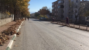 Temizlik işleri çalışmalara ara vermiyor