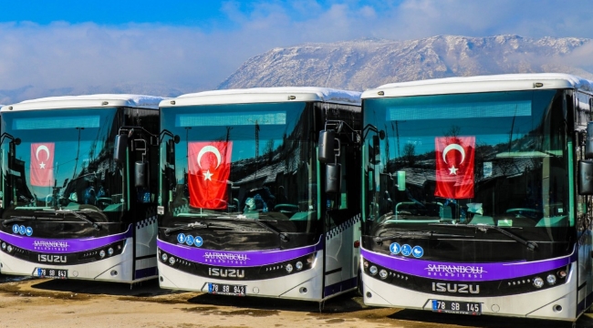 Belediye otobüsleri kış şartlarına uygun şekilde çalışıyor