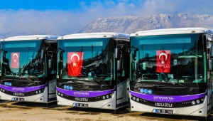 Belediye otobüsleri kış şartlarına uygun şekilde çalışıyor