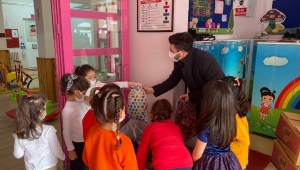 Hayır Çarşısı'na okullardan bağış desteği
