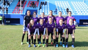 Kadın futbolcular Diyarbakır'da galibiyet arayacak
