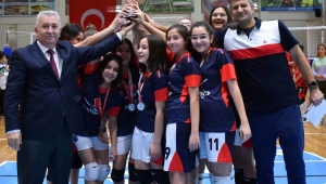 SANKO OKULLARI KIZ VOLEYBOL TAKIMI İL İKİNCİSİ OLDU