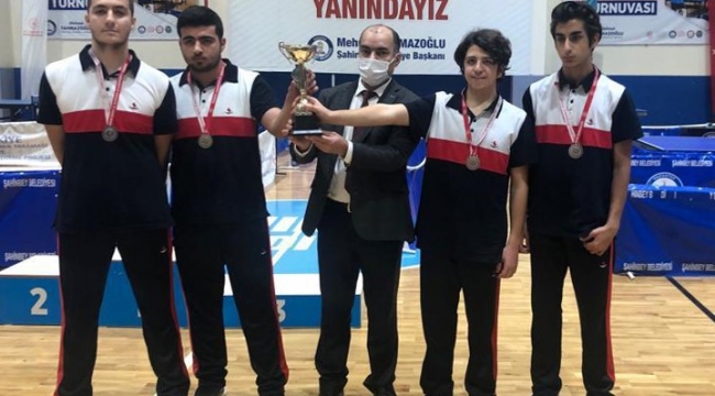 SANKO Okulları öğrencileri masa tenisinde il ikincisi oldu