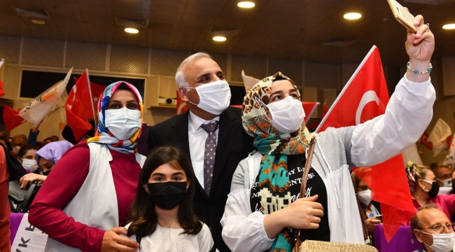 TRABZON BÜYÜKŞEHİR SOSYAL BELEDİYECİLİKTE FARK YARATIYOR