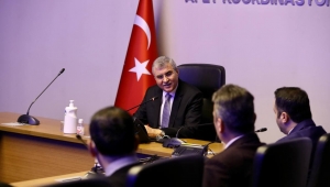 Başkan Yüce AKOM’da bürokratlarıyla buluştu