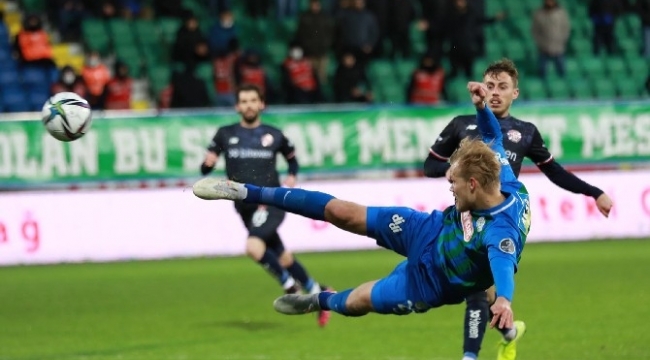  Çaykur Rizespor: 2 - Fraport TAV Antalyaspor: 1