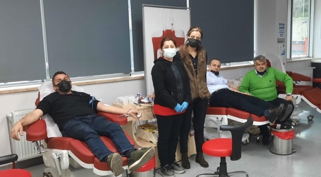 GAZETECİLER, GAZETECİLER GÜNÜNDE KAN VERDİ…