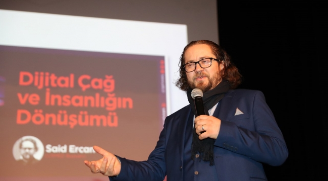 Dijital Çağ ve İnsanlığın Dönüşümü AKM’de konuşuldu