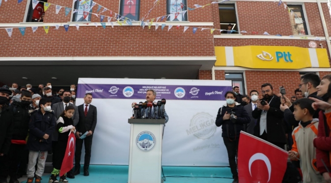 İLDEM AKIL KÜPÜ KÜTÜPHANESİ VE ESKİ ÇINARLAR YAŞAM MERKEZİ AÇILDI