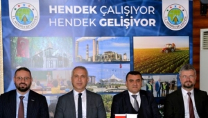İŞ İNSANLARINDAN HENDEK ÖVGÜSÜ